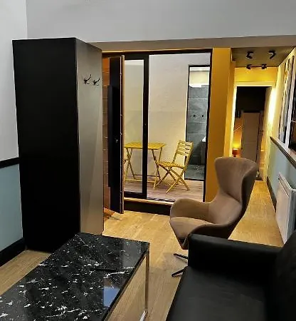 Les De Stanislas Jacuzzi & Daire